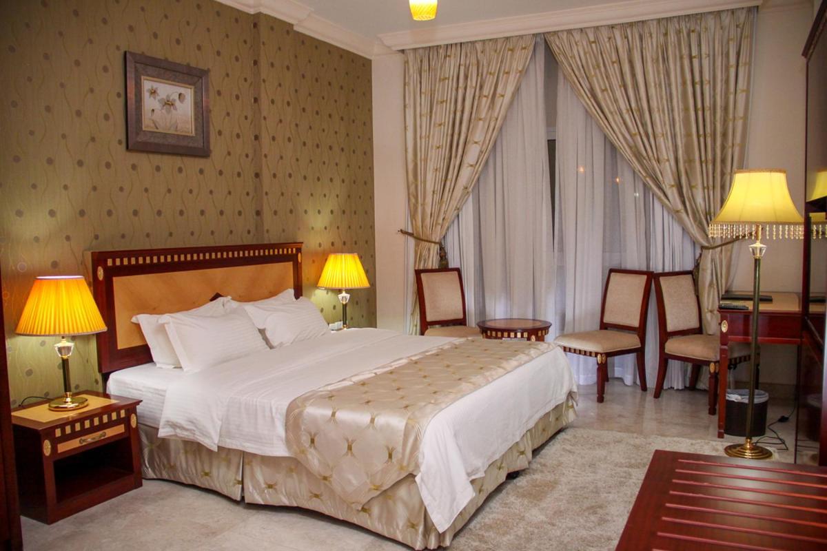 Pioneer Hotel Apartments Muscat Luaran gambar